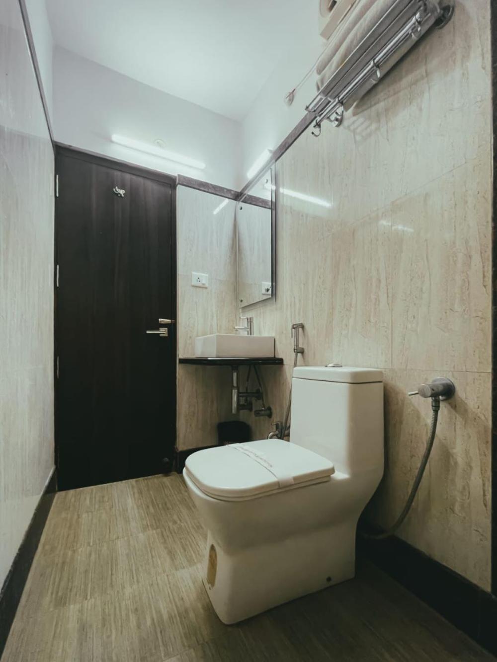 Hotel S L E Residency Варанасі Екстер'єр фото