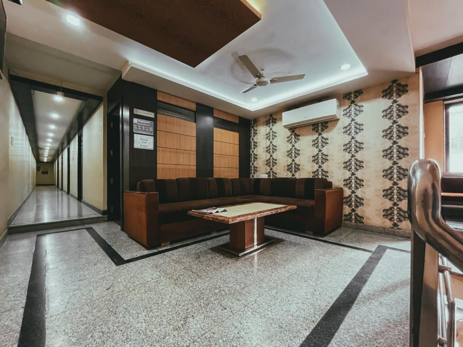 Hotel S L E Residency Варанасі Екстер'єр фото